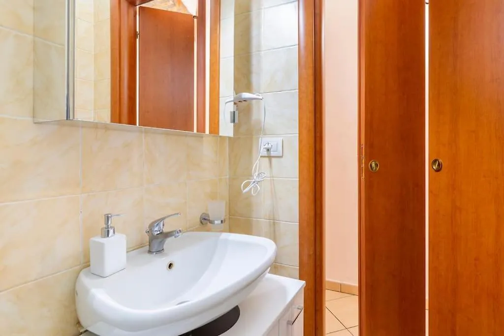 Modern Apartment In Milano Centrale Next To Metro M5 - Sarca 73 0*, Milan