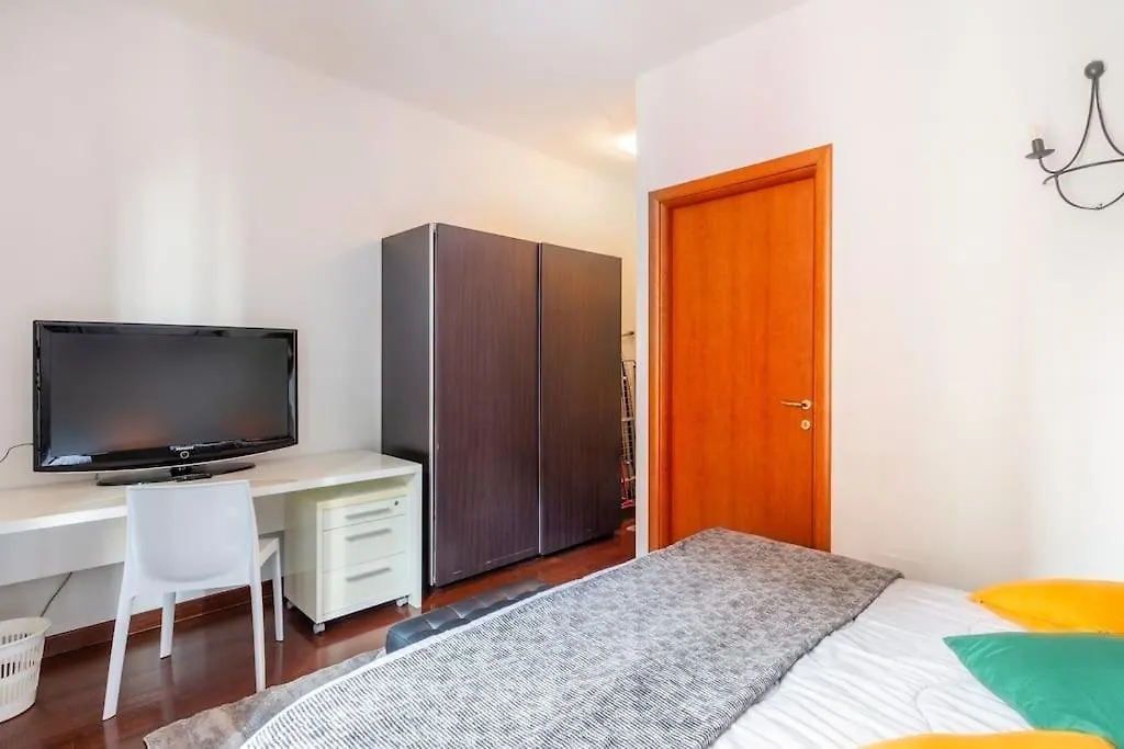 Modern Apartment In Milano Centrale Next To Metro M5 - Sarca 73
