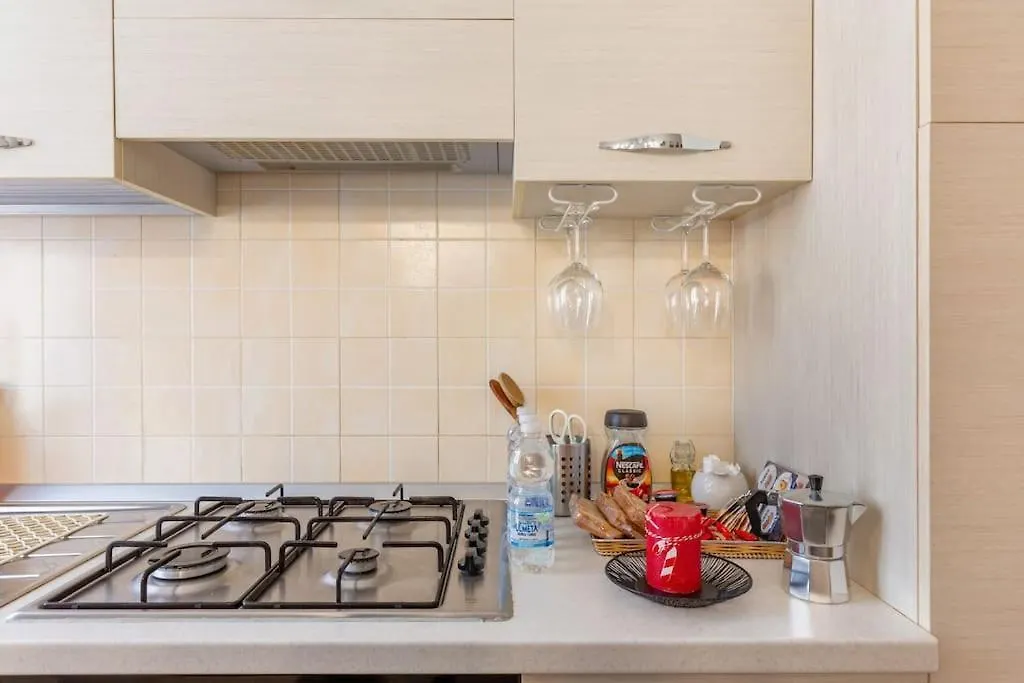 Modern Apartment In Milano Centrale Next To Metro M5 - Sarca 73 0*,  Italia